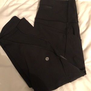 BLACK LULULEMON LEGGINGS